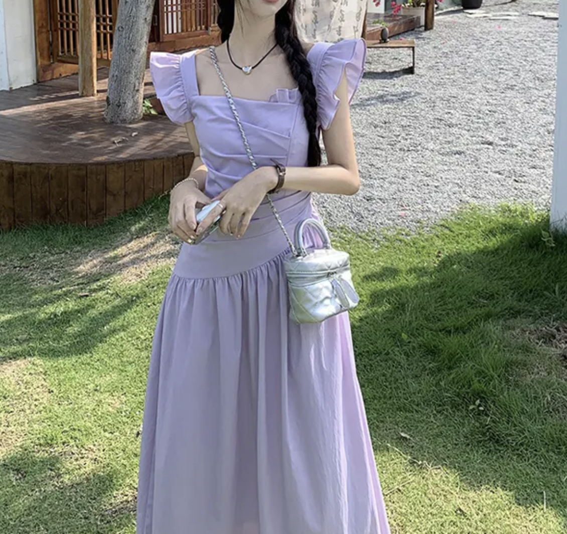 初恋系紫色飞飞袖连衣裙女夏季新款收腰心机镂空可盐可甜长裙子潮