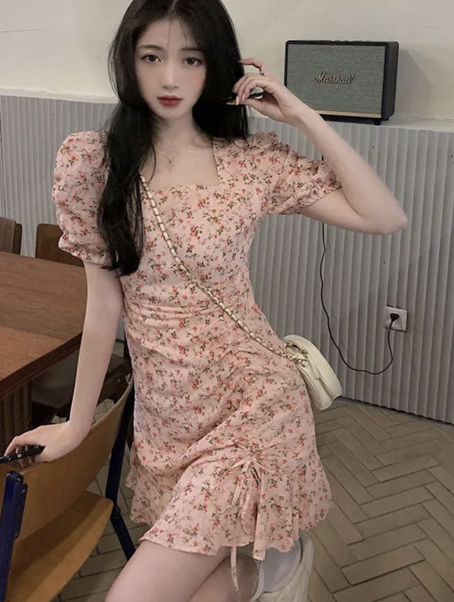 碎花裙温柔风ins 女夏别致设计艺术感裙子韩系风格奶里奶气连衣裙