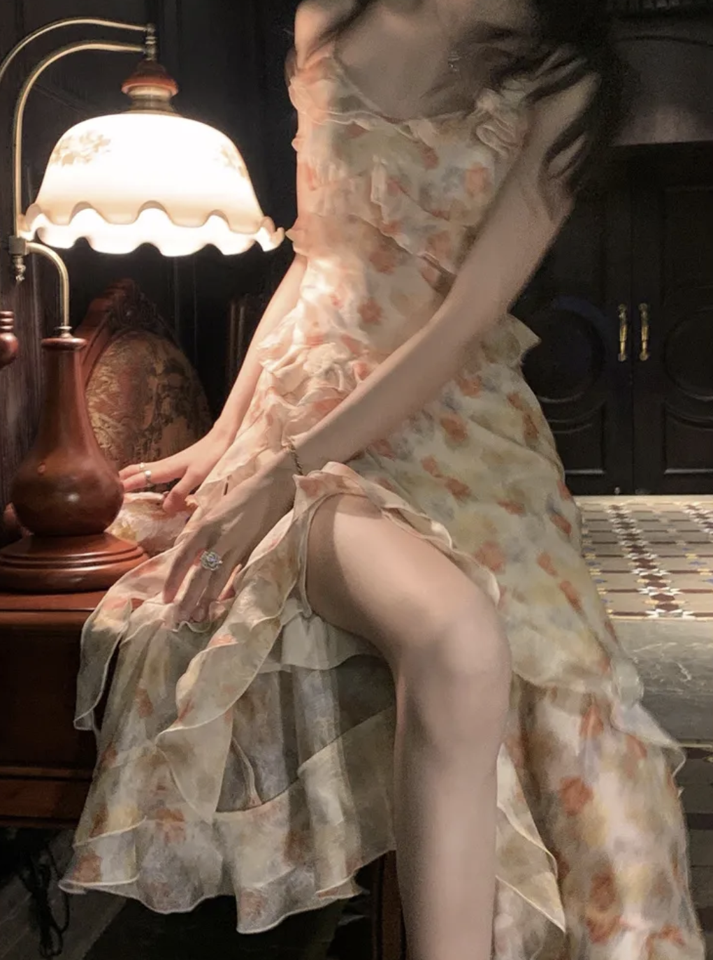 法式粉色v领开叉碎花雪纺吊带连衣裙女夏不规则无袖背心裙子长裙